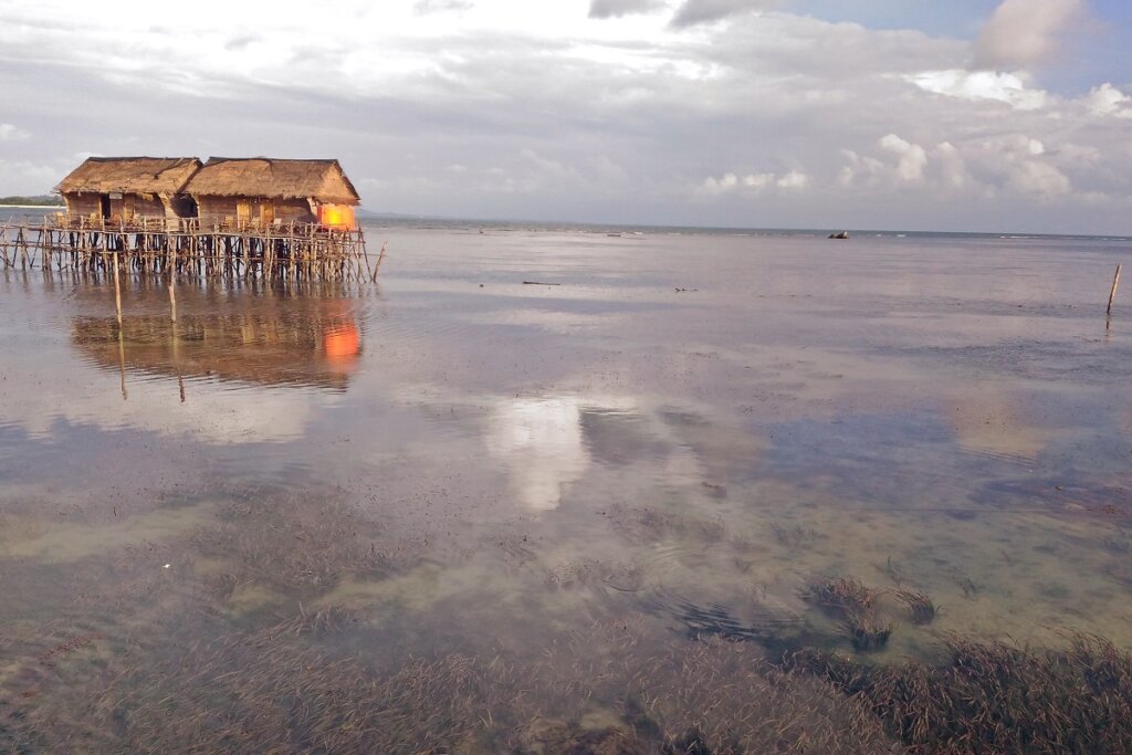 Overwater cottage Bintan