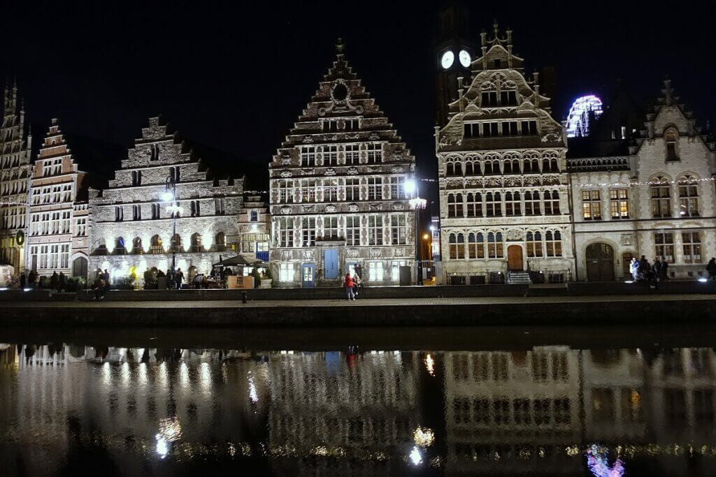 Building near Graslei at Night