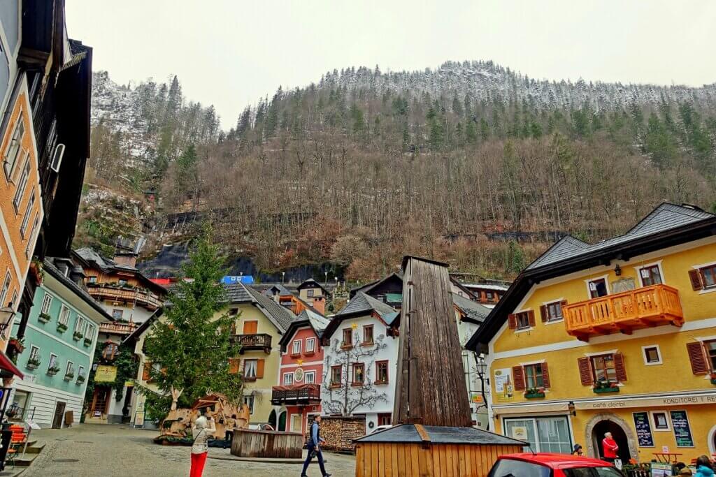 Morning at Hallstatt City Centre