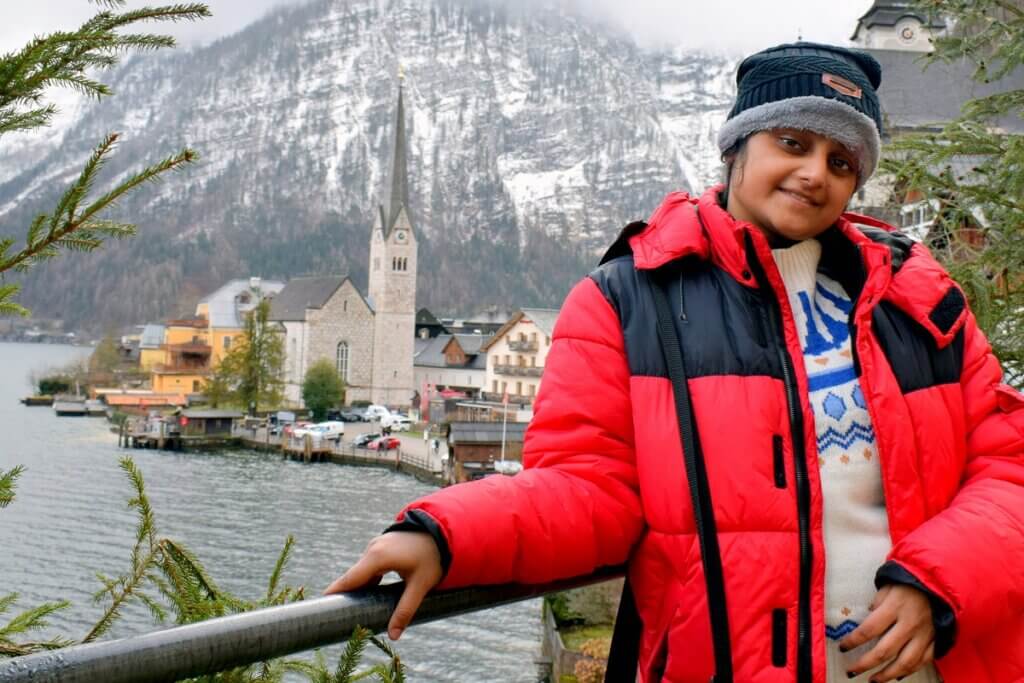 Hallstatt Postcard Angle