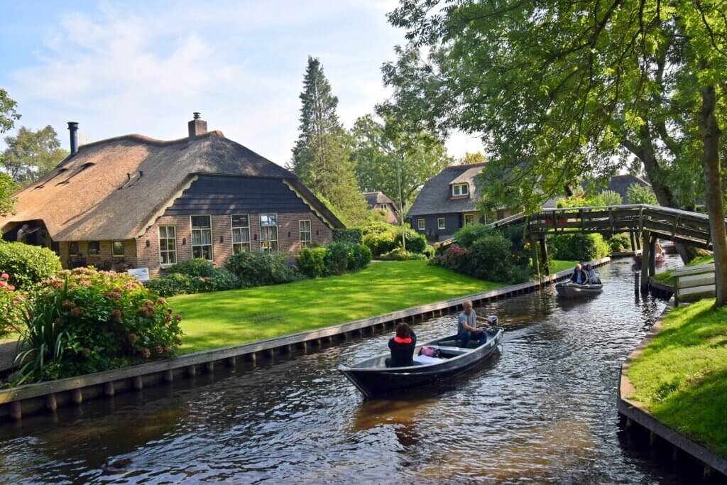 Giethoorn Picture Postcard