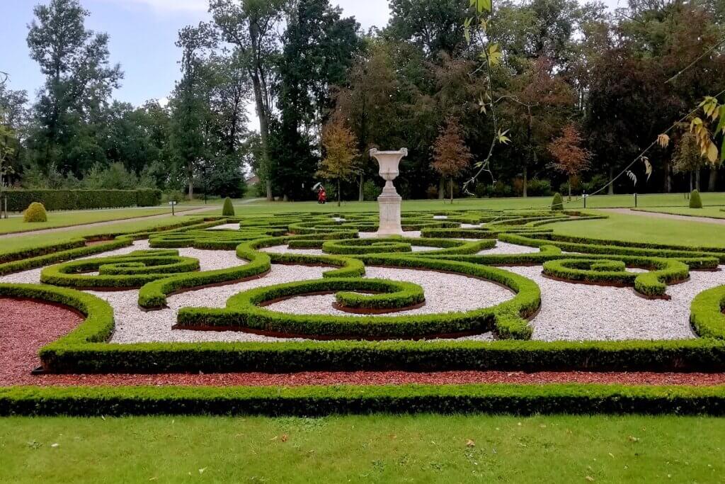 Garden Decor Castle De Haar