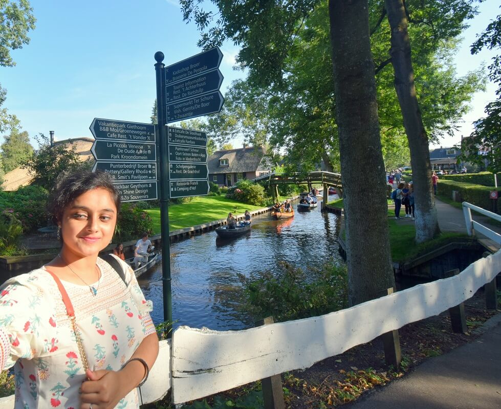 Signboard in Giethoorn