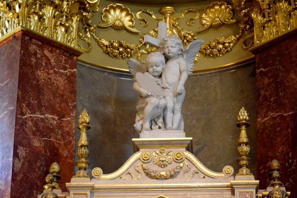 Baby Statue at St Stephen Basilica