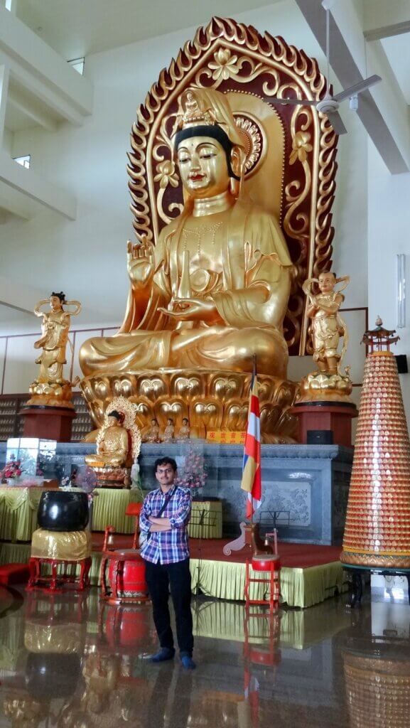 Grand Buddha Statue Vihara Avolokiteswara Temple